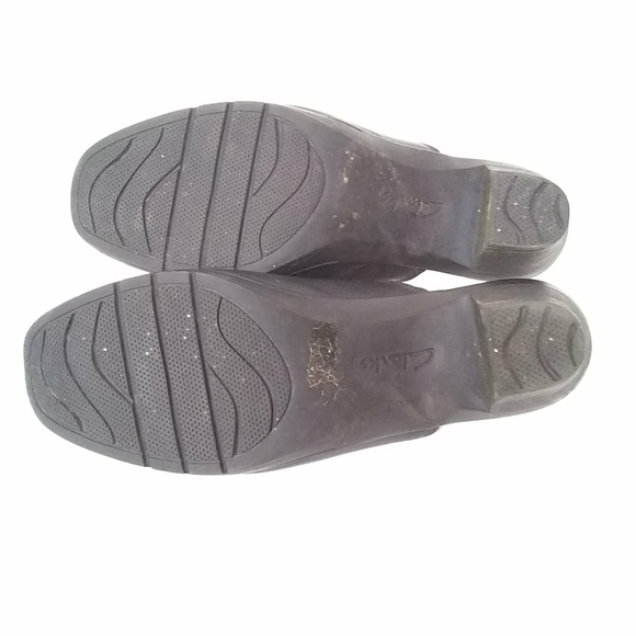 CLARKS Womens Shoes Black Slip-On 3" Heels Mules Clogs Size 8M - Picture 8 of 9